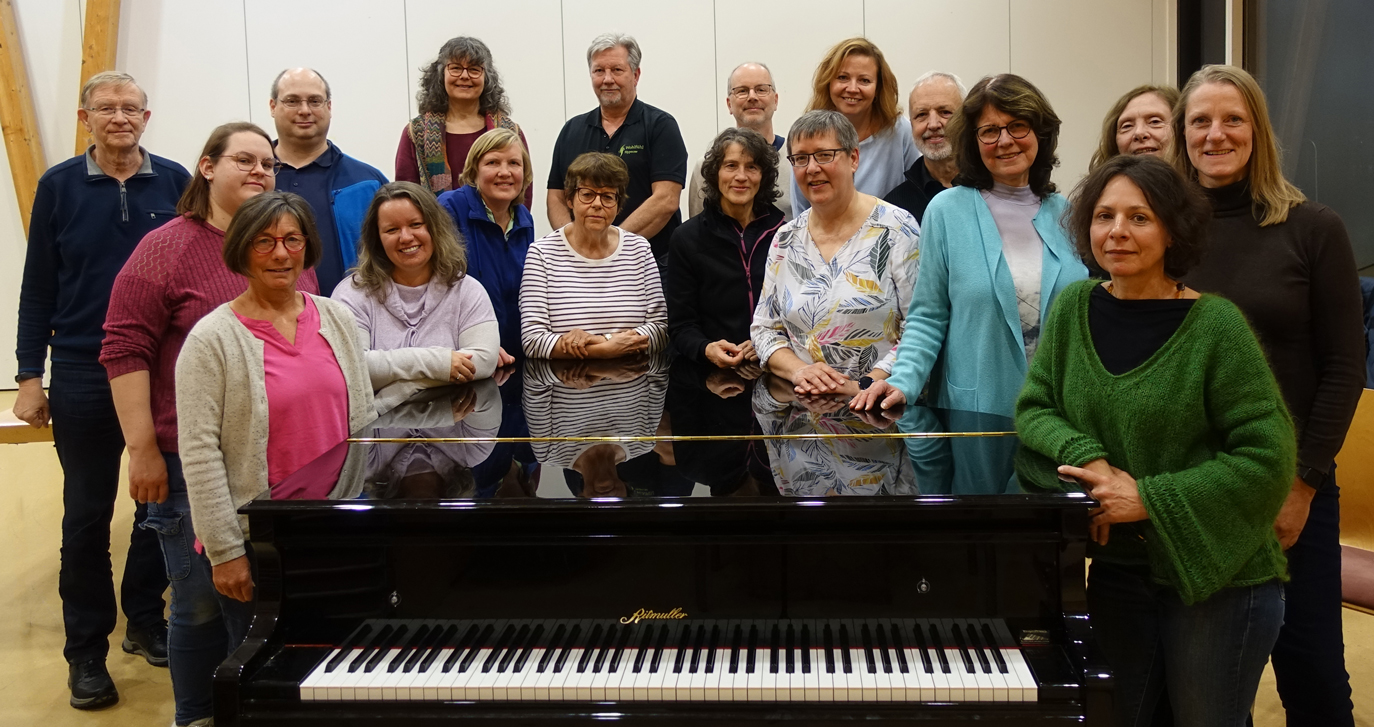 Gruppenbild 2025 mit Fluegel